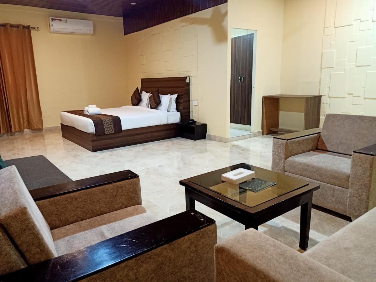 Skywood Resort Shoghi Shogi Exterior foto